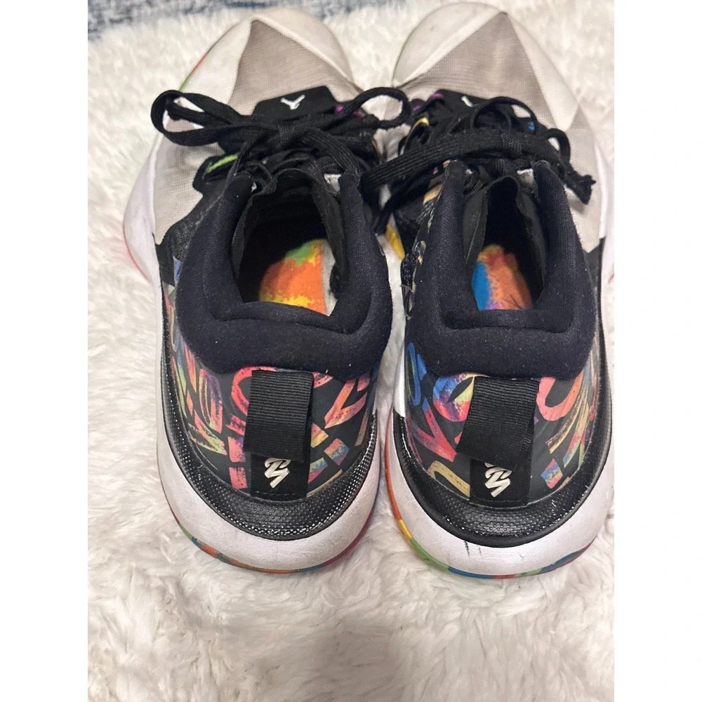 Jordan Zion NOAH Basketball Shoes‎ Sneakers MultiColor Athletic Mens